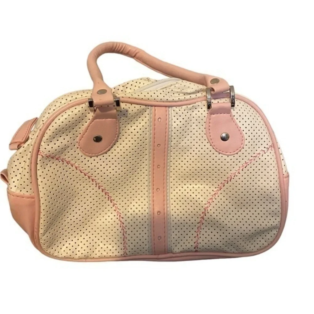 pink and white yankee bag